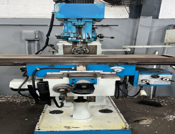 Foto: FRESADORA FERRAMENTEIRA - BULL STEEL - ISO 40