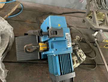 Foto: BRAÇO ARTICULADO - SAMM - ALTURA 5 MTS - BRAÇO 3,5 MTS - TALHA 250 KG