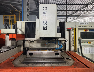 ELETROEROSÃO POR PENETRAÇÃO - CHARMILLES - ROBOFORM 35 - 500x400mm - ANO 2000