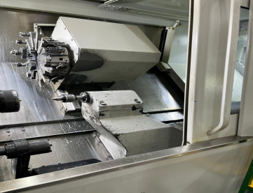 Foto: CENTRO DE TORNEAMENTO - ROMI - GL250T - ANO 2018 - 282 x 600 MM - MÁQUINA MUITO NOVA - COMANDO FANUC