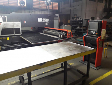 Foto: PUNCIONADEIRA - AMADA - AC2510 NT - ANO 2008