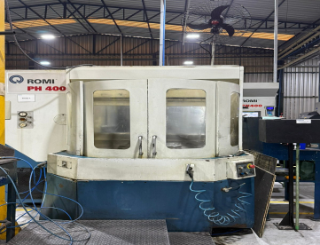 ​​​​​​​CENTRO DE USINAGEM HORIZONTAL - ROMI - PH400 - 700 x 560 x 600 - ANO 2011 - DUPLO PALLET