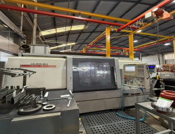 Centro de Torneamento MORI SEIKI NLX 2500Y-700 