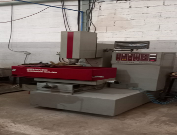 ELETROEROSÃO POR PENETRAÇÃO - SERVSPARK - EDM-330 - ANO 2012