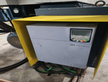 Foto: INJETORA DE PLÁSTICOS - ROMI - PRATICA 170 - ANO 2007 - 170 TONELADAS - COM INVERSOR DE FREQUÊNCIA E NR12