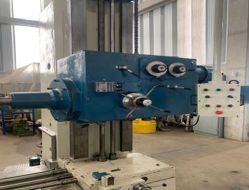 Foto: MANDRILHADORA CONVENCIONAL - CERUTTI - FUSO 100 - 1700MM X 1500MM X 1200M