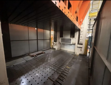 Foto: PRENSA  EXCENTRICA - SCHULER - 4 COLUNAS - 1200 TONS - MESA 4572MM X 2845MM