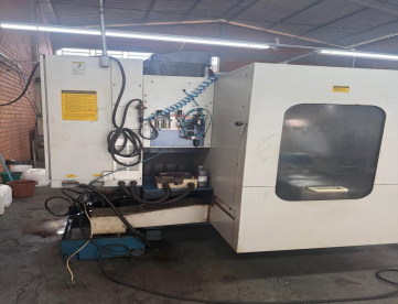 Foto: CENTRO DE USINAGEM VERTICAL - ROMI - DISCOVERY 760