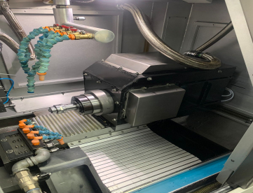 Foto: TORNO AUTOMÁTICO CNC - CABEÇOTE MÓVEL - POLYGIM - 16CSBIII - NÃO TEM ALIMENTADOR DE BARRAS - ANO 2016 - MÁQUINA MUITO NOVA