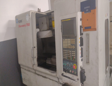 CENTRO DE USINAGEM VERTICAL - ROMI - DISCOVERY 760 - ANO 2007 - COMANDO FANUC