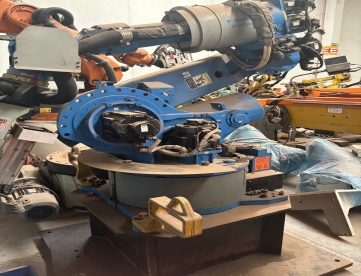 Foto: ROBÔS PARA MANIPULAÇÃO E PALETIZAÇÃO - YASKAWA - MOTOMAN ES165D - ANO 2011