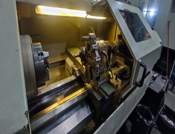 Foto: TORNO CNC - ROMI - CENTUR 30D - 1000MM - ANO 2011