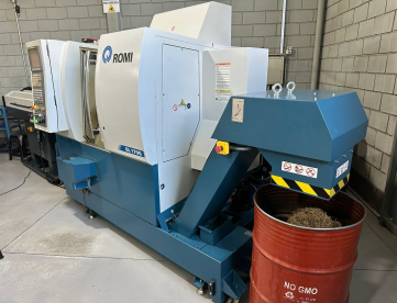 CENTRO DE TORNEAMENTO - ROMI - GL170G - SISTEMA GANG - ANO 2022 - COM ALIMENTADOR DE BARRAS