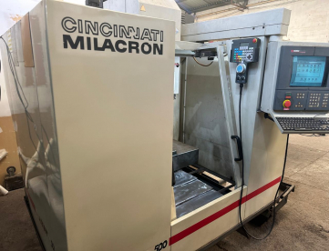 CENTRO DE USINAGEM CNC - CINCINATTI - MILACRON ARROW 510 - 510MM X 510MM X 510MM