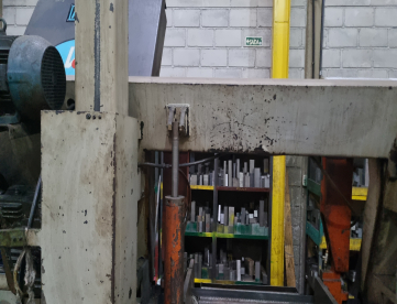 Foto: SERRA DE FITA HORIZONTAL - ROSK - RS25H - 650MM - 220V