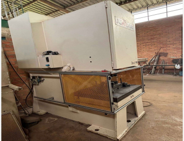 Foto: PRENSA FREIO FRICÇÃO - JUNDIAÍ - ELC-110 F6 - 110 TONS - ANO 2012