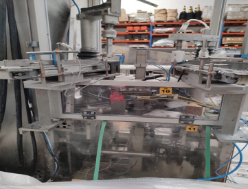 Foto: MÁQUINA POSICIONADEIRA DE FRASCOS TAMPONADEIRA - MARCA OPTMA