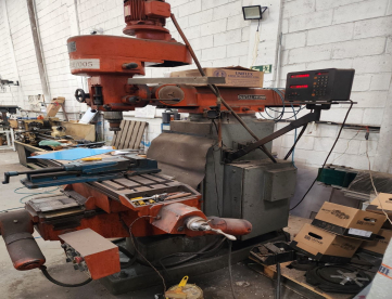 Foto: FRESADORA FERRAMENTEIRA - NATAL - ISO 40 - COM DIGITAL 2 EIXO