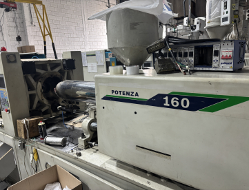 INJETORA DE PLASTICOS LK MACHINERY POTENZA 160 TONELADAS - ANO 2011