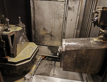 Foto: CENTRO DE USINAGEM HORIZONTAL - HELLER - MCH250 - 800MM X 800MM X 800MM - ANO 2010