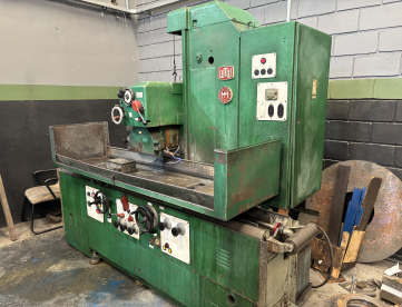 RETÍFICA UNIVERSAL PLANA WMW -CURSO 1000 x 500 x500 COM DRESSADOR DE REBOLO