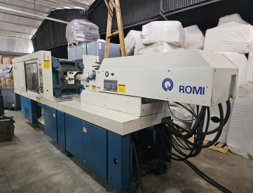 Foto: INJETORA DE PLÁSTICOS - ROMI - PRIMAX 220R - ANO 2001 (REFORMADA 2025)