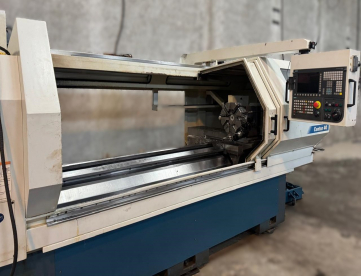 Foto: TORNO CNC - ROMI - CENTUR 40 - ANO 2020 - 620 x 2.000 MM - PLACA HIDRÁULICA
