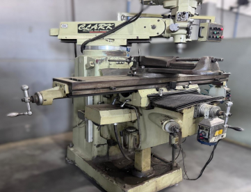 Foto: Fresadora Convencional CLARK 