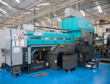 TORNO AUTOMÁTICA MULTIFUSO INDEX MS40 COM 6 FUSOS COM ALIMENTADOR DE BARRAS MAQUINA MUITO NOVA   ANO 2014