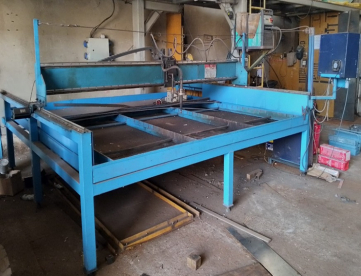 MÁQUINA DE CORTE A PLASMA - FONTE BALMER - MODEDLO MAXXICUT 100 - 220V - 1500 X 3000MM