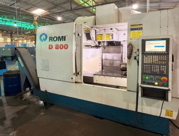 CENTRO DE USINAGEM VERTICAL - ROMI - D800 - 800 x 610 x 640 - ANO 2010 - COMANDO FANUC  - COM 4º EIXO  E REFRIGERAÇÃO PELO SPINDLE