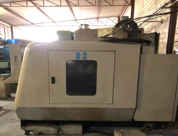 Foto: CENTRO DE USINAGEM VERTICAL HARDINGE VMC-800P3 ANO 2006 C/ 4º EIXO