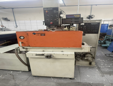 ELETROEROSÃO DE PENETRAÇÃO - ENGEMAQ - EDM 700MX - MÁQUINA MUITO CONSERVADA
