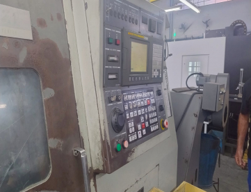 Foto: TORNO CNC - HYUNDAI - SKT-21 - ANO 2007 - COMANDO FANUC