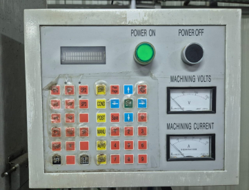 Foto: ELETROEROSÃO FURO RÁPIDO - AGIE CHARMILLES - SD1 - ANO 2005