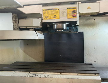 Foto: CENTRO DE USINAGEM VERTICAL - ROMI - D760 -760MM x 400MM x 500MM - ANO 2004