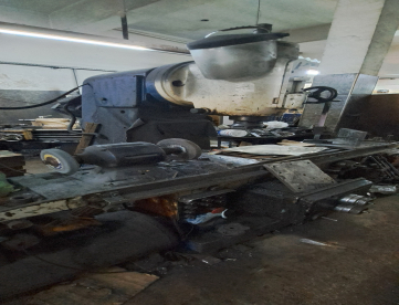 Foto: FRESADORA UNIVERSAL - ZEMA - FVA 1600 - MESA 1600 x 300 MM - SEM DIGITAL