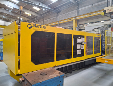 INJETORA DE PLÁSTICOS - HAITIAN - MA8000II/6800 - ANO 2015 + ROBÔ STAR SEIKI ESW-1200sII