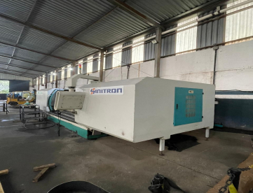 Foto: CENTRO DE USINAGEM VERTICAL SINITRON VMC 3000 - 3000MM X 900MM X 850MM - ANO 2011