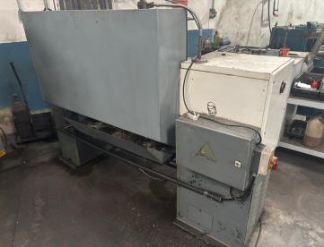 Foto: TORNO MECÂNICO - PINACHO - SP/200 - 1200 X 500