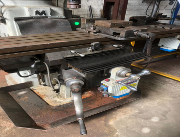 Foto: FRESADORA FERRAMENTEIRA - PINNACLE - ANO 2024 - ISO40 - 900x380x380 