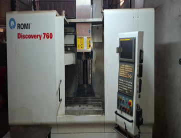 CENTRO DE USINAGEM VERTICAL - ROMI - DISCOVERY 760 - ANO 2006 - 760 x 506 x 508 MM