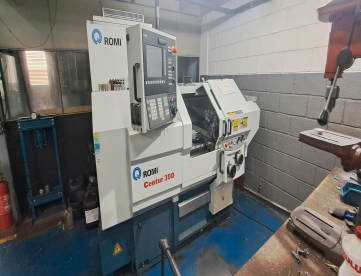 Foto: TORNO CNC - ROMI - CENTUR 30D - 430 x 1000 MM - ANO 2010 - KIT MULTIPLIC