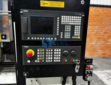 Foto: CENTRO DE USINAGEM  - VEKER - MV-760 ECO - ANO 2014 - COMANDO SIEMENS