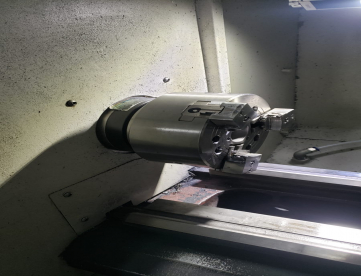 Foto: TORNO CNC VITOR BUONO MODELO BRIO TURNER -600 X -ANO 2016