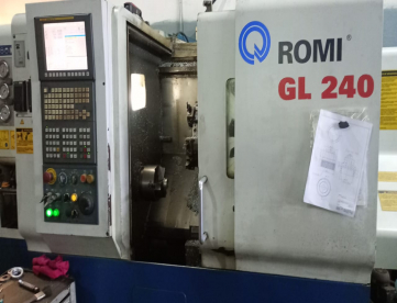 CENTRO DE TORNEAMENTO ROMI GL240 -300 X 400  -ANO 2010