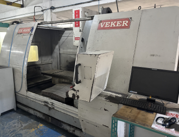 Foto: FRESADORA CNC VEKER VK 4600 - 1500 X 700 X 700 - ANO 2001