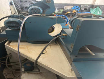 Foto: RETÍFICA CILÍNDRICA UNIVERSAL - FERDIMAT -  MOD.UA71 - COM CABEÇOTE PARA INTERNO  COM MERGULHO HIDRÁULICO - 300MM X 750MM - ANO 1995