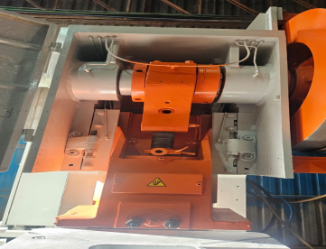 Foto: PRENSA EXENTRICA -MAHNKE MODELO PEV- 85/375- 85 TONELADAS