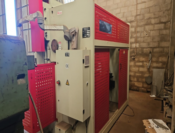 Foto: DOBRADEIRA HIDRÁULICA - CN(CNC) - METALIQUE - WC67Y 200/3200 x 3/8 - ANO 2023